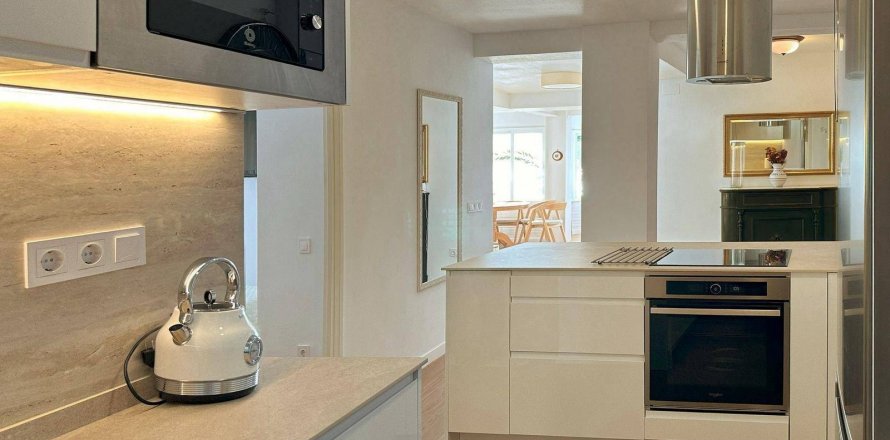Appartamento Torrevieja, Alicante, Spagna 3 camere da letto, 120 mq. N° 125852