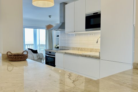 Apartment for sale Illetes (Ses), Mallorca, Spain 2 bedrooms, 72 sq.m. No. 131020 - photo 10