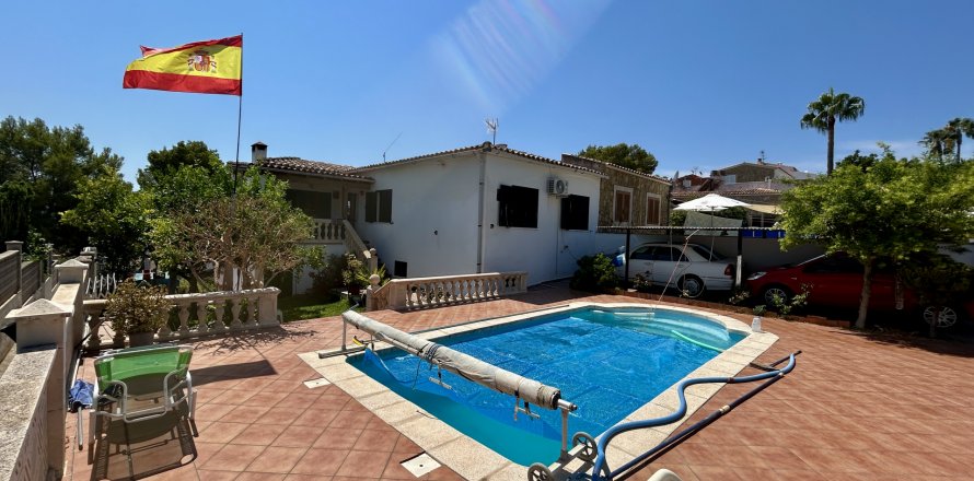 Villa Santa Ponsa, Mallorca, Spanien 4 Schlafzimmer, 104 m2 Nr. 131021