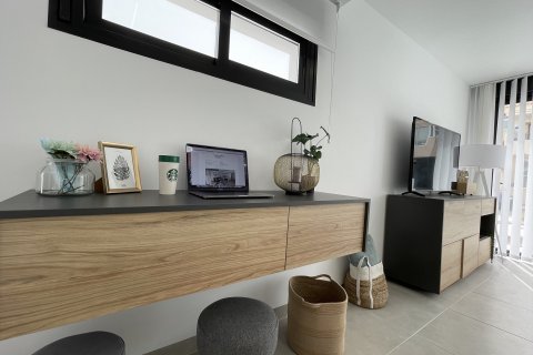 Продажа пентхауса Сан-Хавьер, Мурсия, Испания 3 спальни, 94м2 №132407 - фото 3
