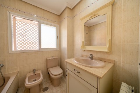 Penthouse for sale in Madrid, Spain 2 bedrooms, 100 sq.m. No. 120051 - photo 22