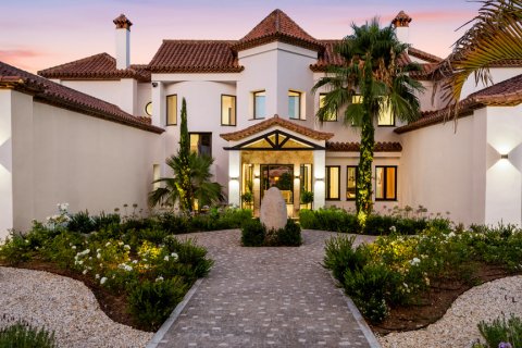 Villa en venta Málaga, España 6 dormitorios, 950 m2 No. 124815 - foto 2