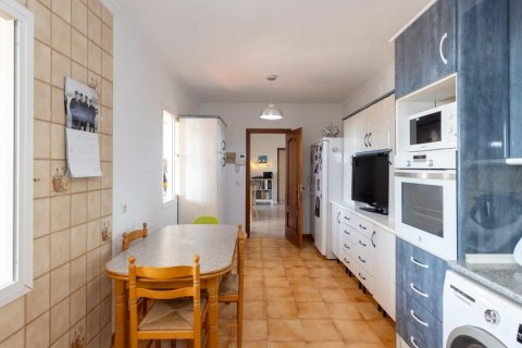 Willa Estepona, Malaga, Hiszpania 6 sypialni, 264 mkw. nr 124814 – zdjęcie 15