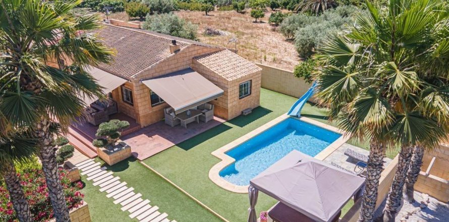 Финка Альбатера, Аликанте, Испания 5 спален, 230м2 №125879