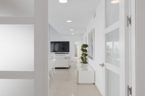 Продажа виллы в Бенальмадена, Малага, Испания 4 спальни, 385м2 №119999 - фото 17