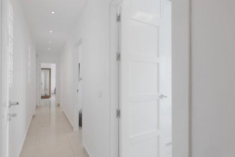 Продажа виллы в Бенальмадена, Малага, Испания 4 спальни, 385м2 №119999 - фото 7