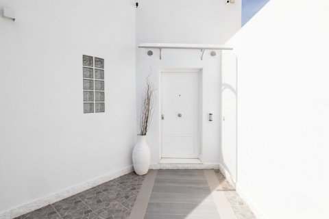 Продажа виллы в Бенальмадена, Малага, Испания 4 спальни, 385м2 №119999 - фото 3
