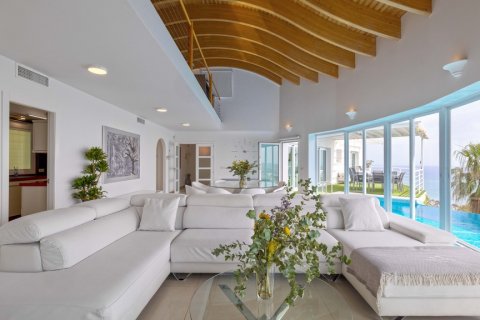 Продажа виллы в Бенальмадена, Малага, Испания 4 спальни, 385м2 №119999 - фото 26