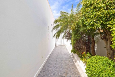 Продажа виллы в Бенальмадена, Малага, Испания 4 спальни, 385м2 №119999 - фото 4