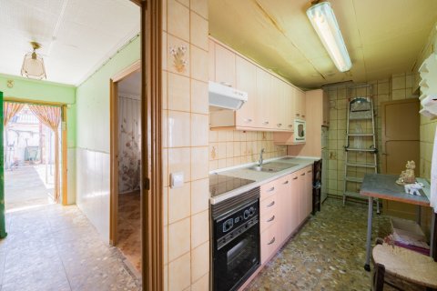 Продажа таухауса в Фуэнте-эль-Саз-де-Харама, Мадрид, Испания 2 спальни, 138м2 №120000 - фото 16