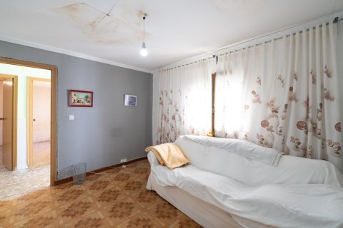 Продажа таухауса в Фуэнте-эль-Саз-де-Харама, Мадрид, Испания 2 спальни, 138м2 №120000 - фото 10