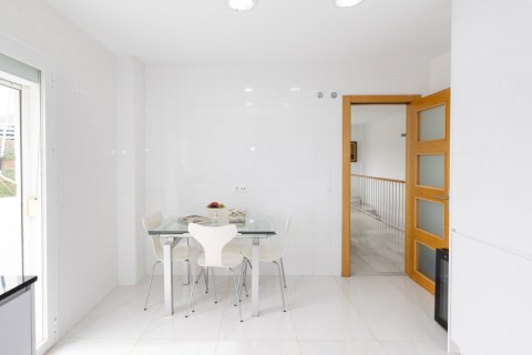House for sale Benalmadena, Malaga, Spain 4 bedrooms, 258 sq.m. No. 119997 - photo 20
