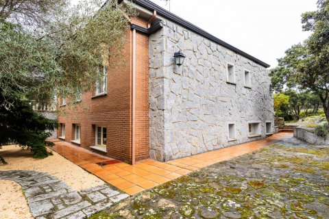 Villa in vendita Torrelodones, Madrid, Spagna 7 camere da letto, 542 mq. N° 119996 - foto 11