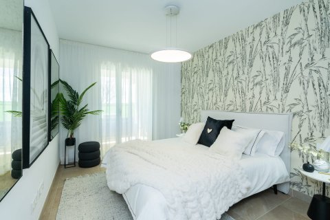 Продажа бунгало в Эстепона, Малага, Испания 2 спальни, 89м2 №123972 - фото 15