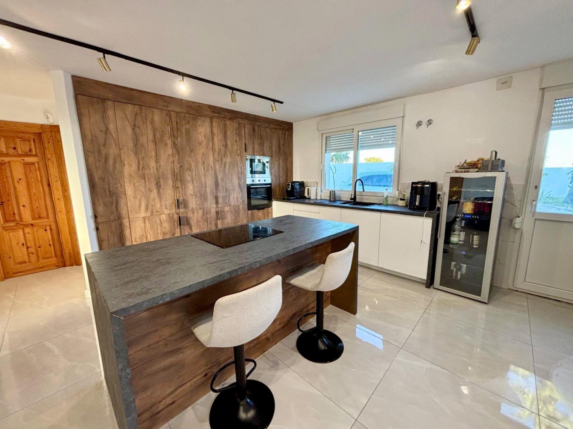 Hus i San Miguel de Salinas, Alicante, Spanien 4 sovrum, 300 kvm. Nr. 128697