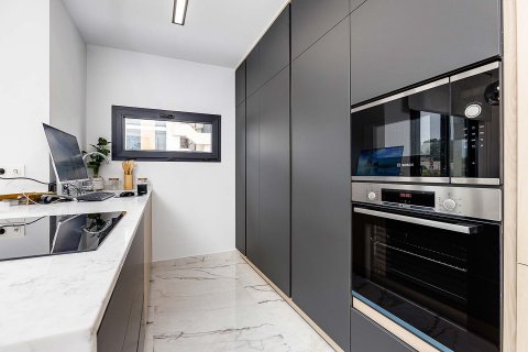 Продажа квартиры Сан-Мигель-де-Салинас, Аликанте, Испания 2 спальни, 70м2 №128327 - фото 9