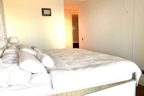 Apartment for sale Barcelona, Spain 3 bedrooms, 115 sq.m. No. 130368 - photo 8