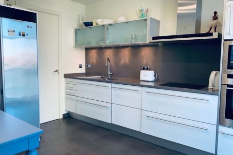 Apartment for sale Barcelona, Spain 3 bedrooms, 115 sq.m. No. 130368 - photo 6