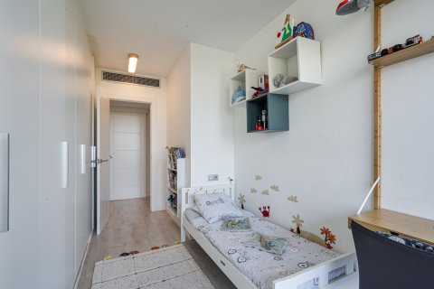 Apartment for sale Barcelona, Spain 3 bedrooms, 125 sq.m. No. 130374 - photo 20