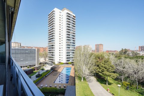 Apartment for sale Barcelona, Spain 3 bedrooms, 125 sq.m. No. 130374 - photo 1
