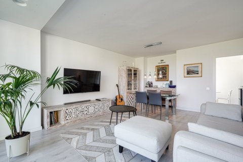 Apartment for sale Barcelona, Spain 3 bedrooms, 125 sq.m. No. 130374 - photo 8