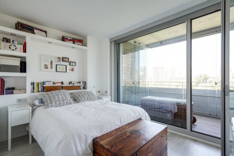 Apartment for sale Barcelona, Spain 3 bedrooms, 125 sq.m. No. 130374 - photo 29