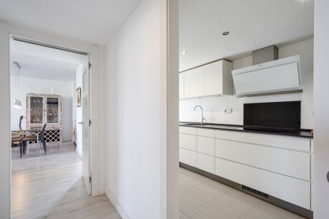 Apartment for sale Barcelona, Spain 3 bedrooms, 125 sq.m. No. 130374 - photo 22