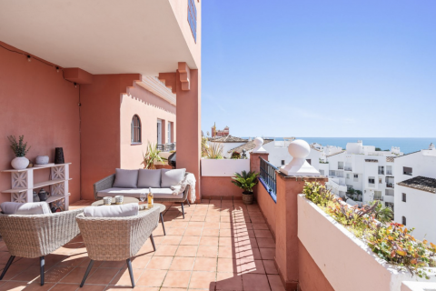 Apartment for sale Manilva, Malaga, Spain 2 bedrooms, 109 sq.m. No. 127495 - photo 2