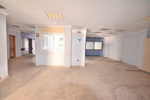 Commercial property for sale Torrevieja, Alicante, Spain 7 bedrooms, 205 sq.m. No. 127263 - photo 29
