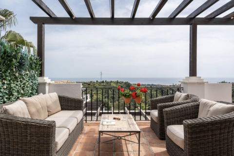 Duplex for sale Marbella, Malaga, Spain 2 bedrooms, 184 sq.m. No. 127496 - photo 1