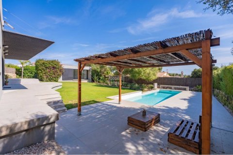 Продажа виллы Сант-Луис, Менорка, Испания 3 спальни, 210м2 №128007 - фото 2