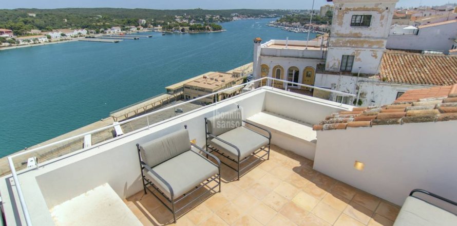 Townhouse Mahon, Menorca, Spain 6 bedrooms, 571 sq.m. No. 127960