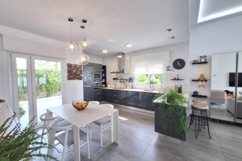 Продажа квартиры Бенихофар, Аликанте, Испания 123м2 №127160 - фото 16
