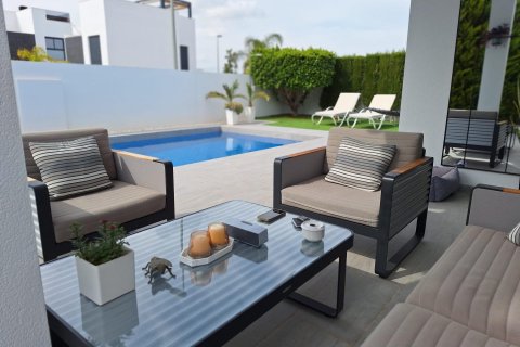 Продажа квартиры Бенихофар, Аликанте, Испания 123м2 №127160 - фото 5