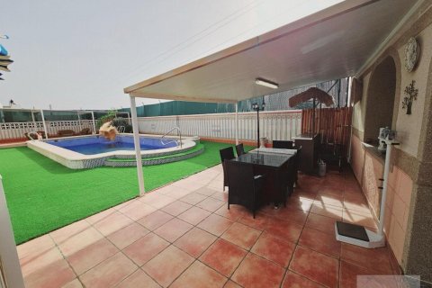 Villa in vendita Torrevieja, Alicante, Spagna 5 camere da letto, 330 mq. N° 127159 - foto 8