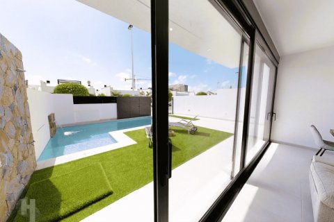 Villa en venta San Pedro del Pinatar, Murcia, España 3 dormitorios,  No. 132697 - foto 1