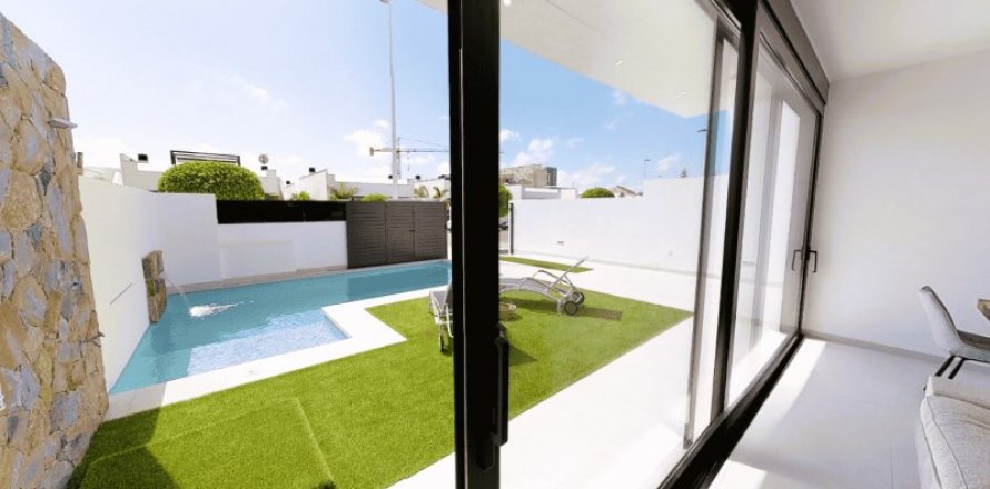 Villa San Pedro del Pinatar, Murcia, España 3 dormitorios,  No. 132697