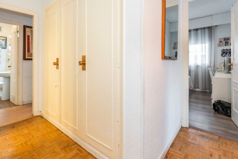 Продажа квартиры в Мадрид, Испания 5 спален, 168м2 №124528 - фото 12