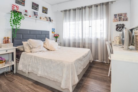 Продажа квартиры в Мадрид, Испания 5 спален, 168м2 №124528 - фото 19
