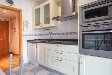 Продажа квартиры в Мадрид, Испания 2 спальни, 101м2 №124524 - фото 14