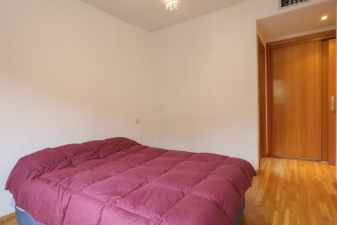 Продажа квартиры в Мадрид, Испания 2 спальни, 101м2 №124524 - фото 21