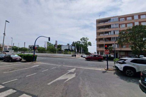 Apartamento en venta Torrevieja, Alicante, España 3 dormitorios, 110 m2 No. 124851 - foto 15