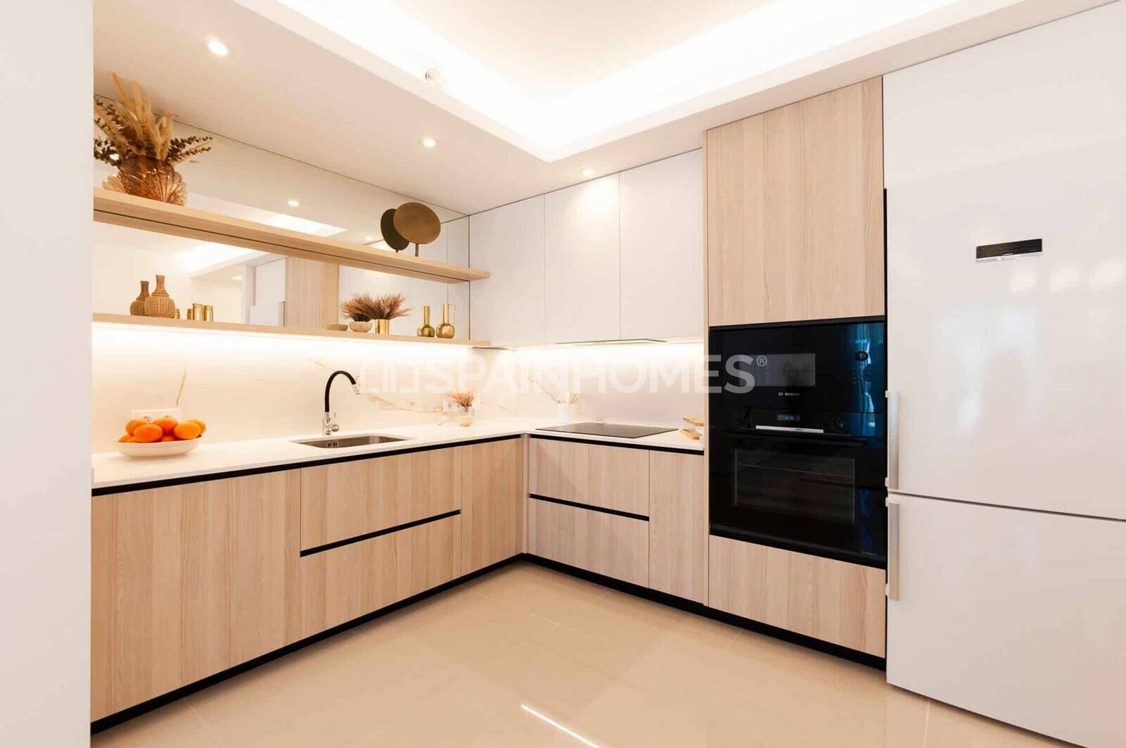 Apartment in Rojales, Alicante, Spain 2 bedrooms, 90 sq.m. No. 121504