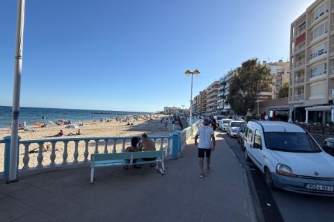 Apartment for sale Torrevieja, Alicante, Spain 3 bedrooms, 105 sq.m. No. 131957 - photo 3