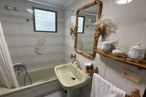 Apartment for sale Torrevieja, Alicante, Spain 3 bedrooms, 105 sq.m. No. 131957 - photo 10