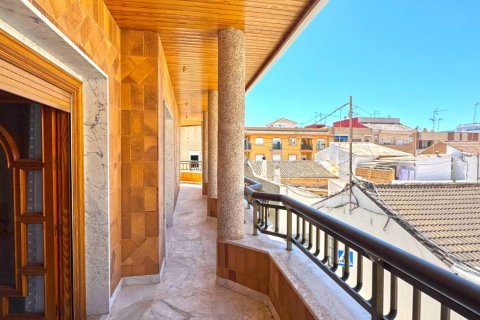 Townhouse for sale in San Pedro del Pinatar, Murcia, Spain 6 bedrooms, 382 sq.m. No. 131961 - photo 6