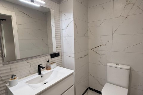 Apartment for sale Torrevieja, Alicante, Spain 3 bedrooms, 111 sq.m. No. 128673 - photo 14