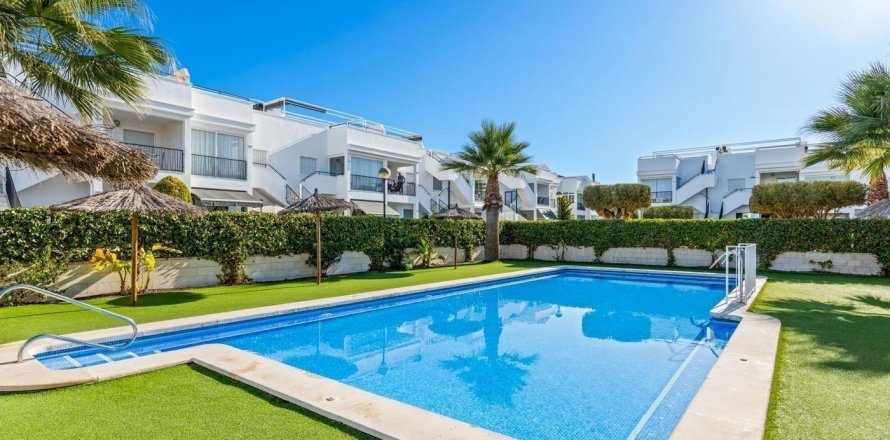 Bungalow Torrevieja, Alicante, España 2 dormitorios, 68 m2 No. 128678