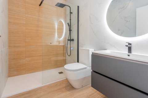 Apartamento en venta Madrid, España 2 dormitorios, 79 m2 No. 120372 - foto 13