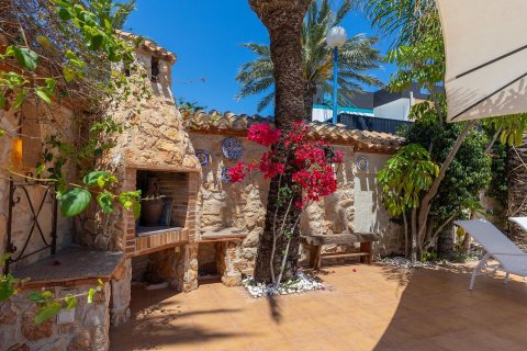 Villa for sale Alicante, Spain 4 bedrooms, 168 sq.m. No. 127278 - photo 15